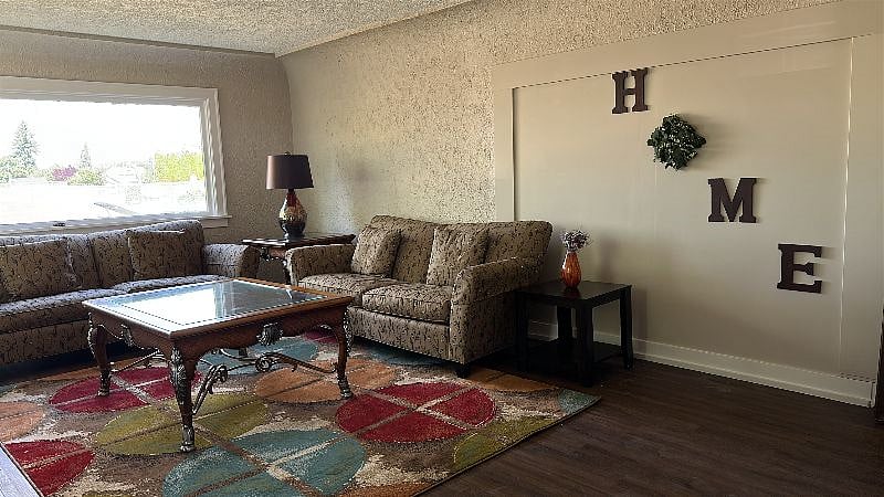Furnished Finder property 537259_1 photo 3