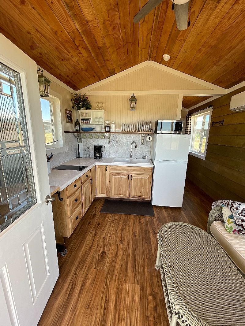 Furnished Finder property 537308_1 photo 2