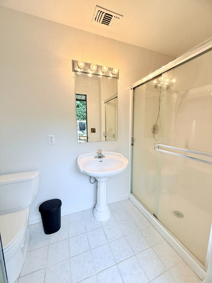 Furnished Finder property 537337_1 photo 14