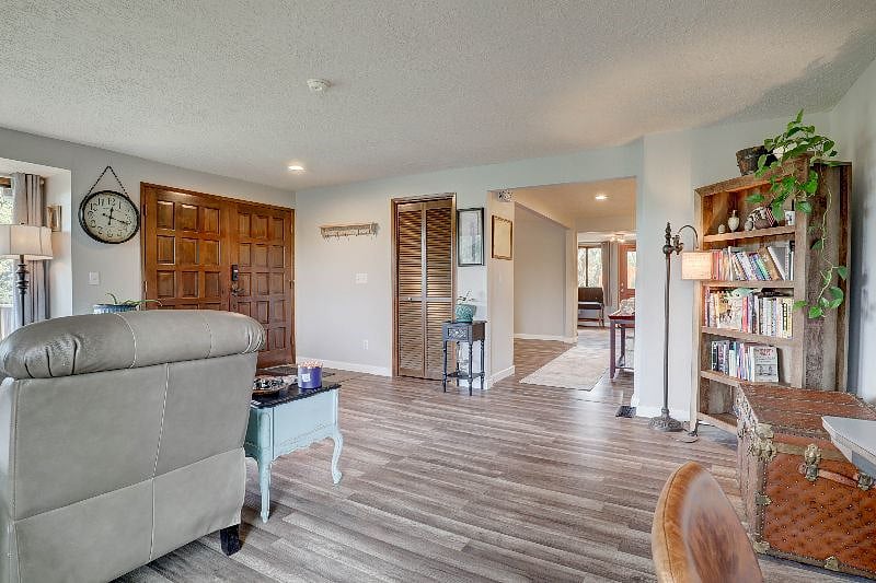 Furnished Finder property 537391_1 photo 17