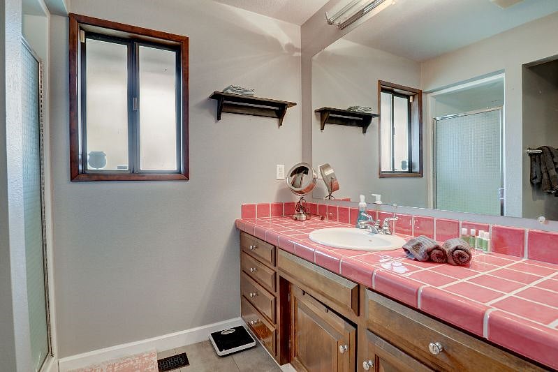 Furnished Finder property 537391_1 photo 7
