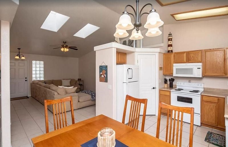Kitchen 1