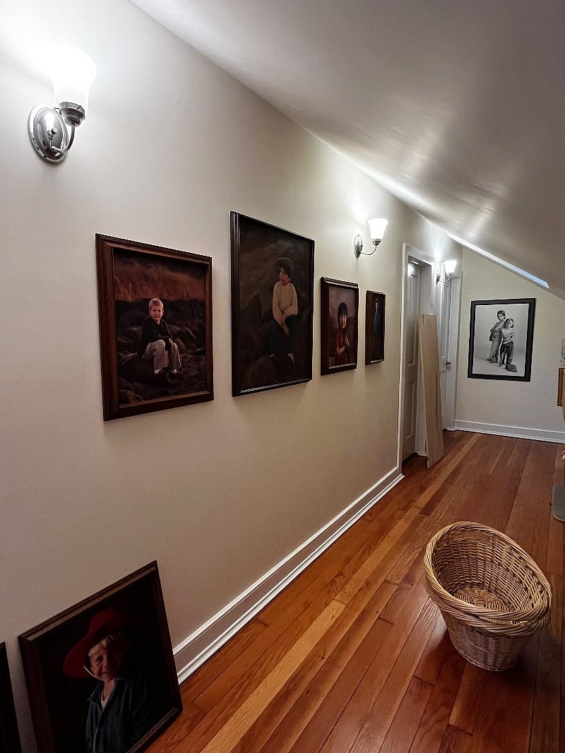 hallway leading to bedroom