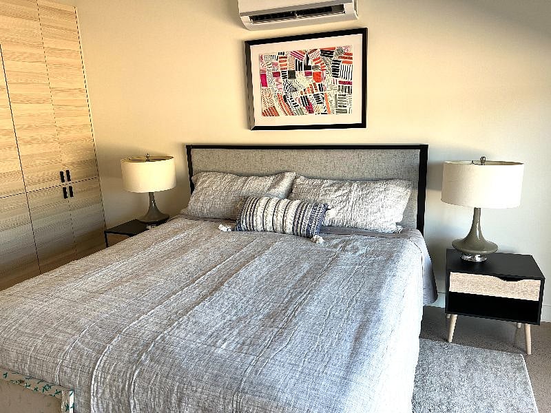 King size Casper memory foam bed