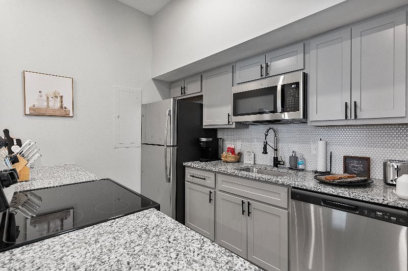 Furnished Finder property 537452_2 photo 12