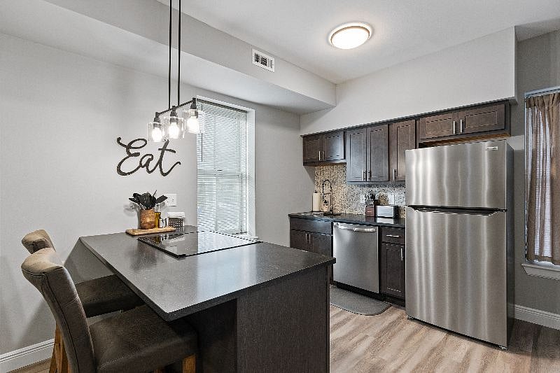 Furnished Finder property 537452_5 photo 4