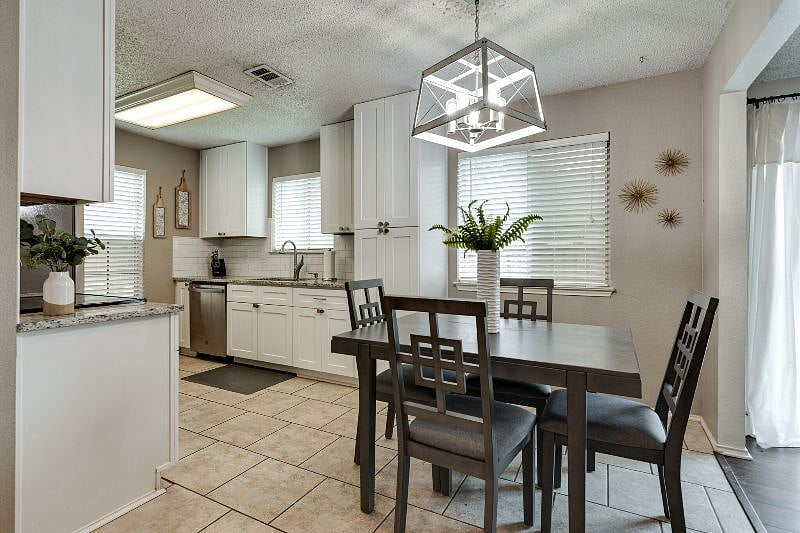 Furnished Finder property 537556_1 photo 8