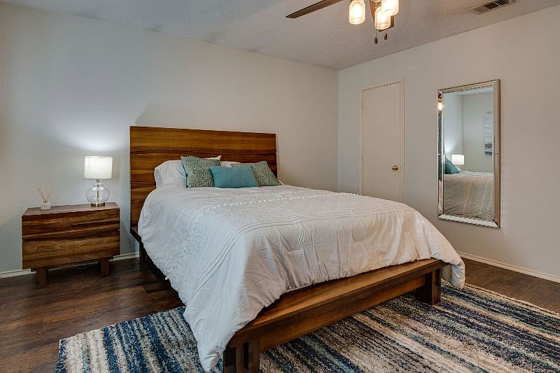 Furnished Finder property 537556_1 photo 12