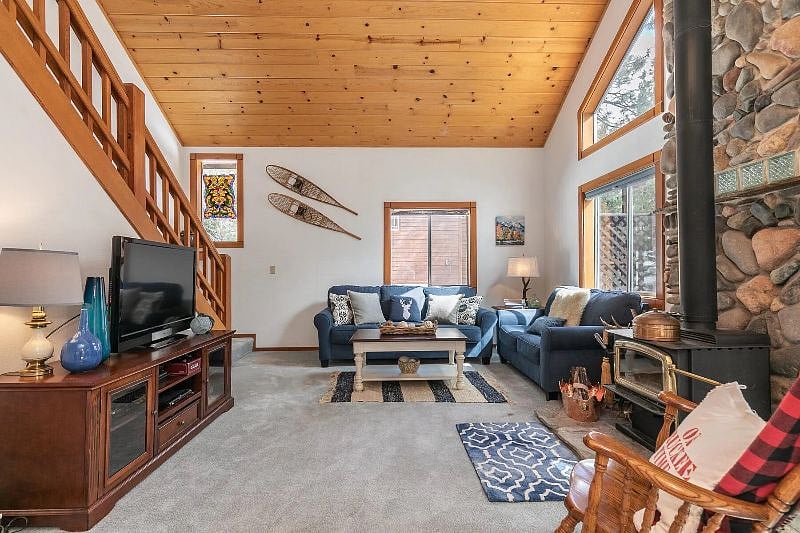Furnished Finder property 537590_1 photo 1