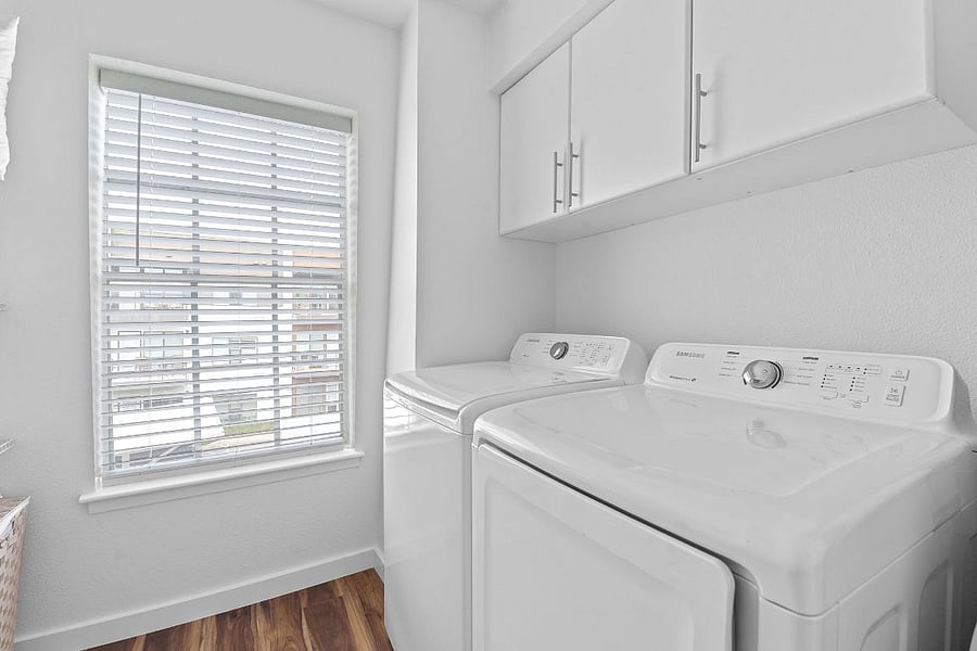 Furnished Finder property 537612_1 photo 16