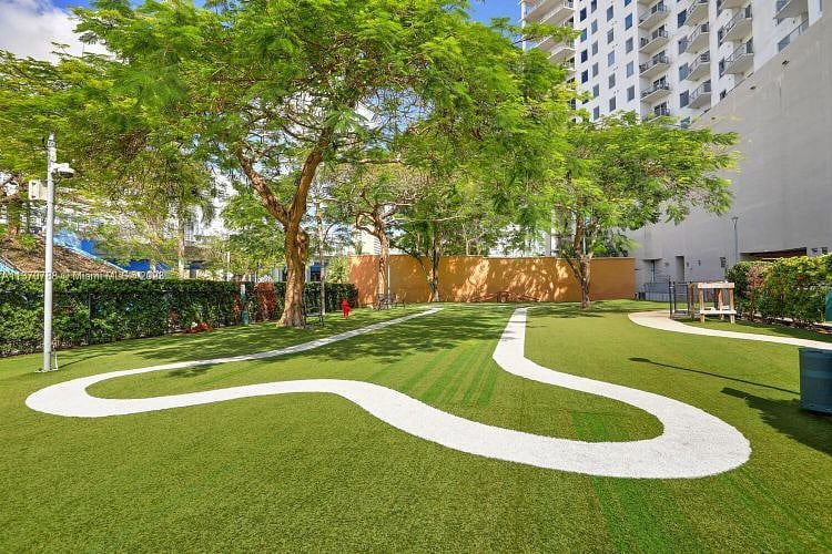Private dog park on 1st floor.