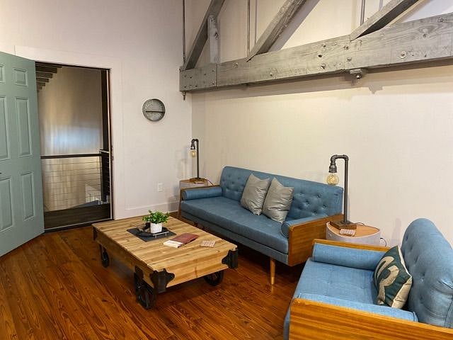 Furnished Finder property 537686_1 photo 3