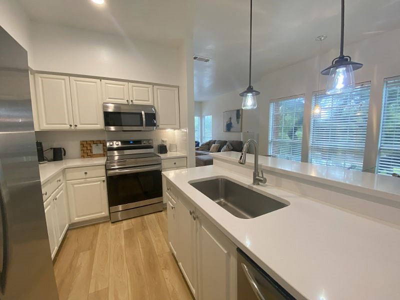 Furnished Finder property 537779_1 photo 8