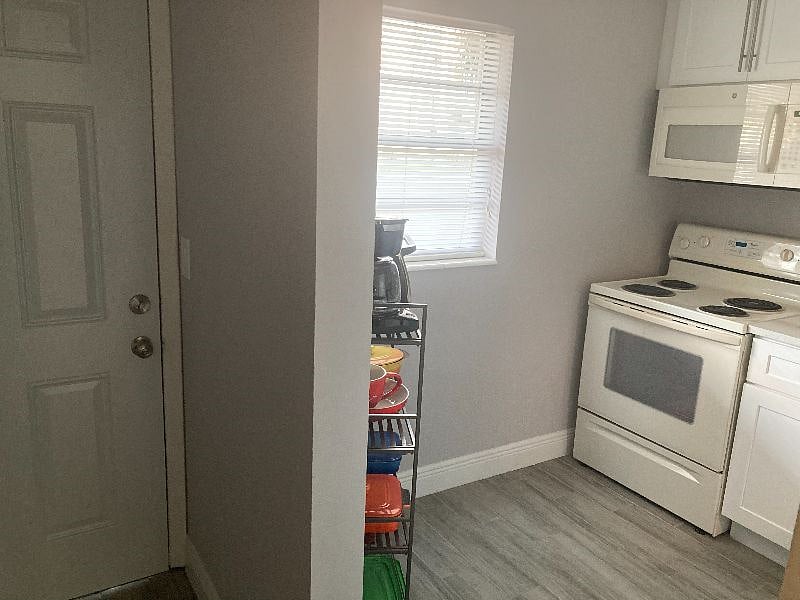 Furnished Finder property 537821_1 photo 26