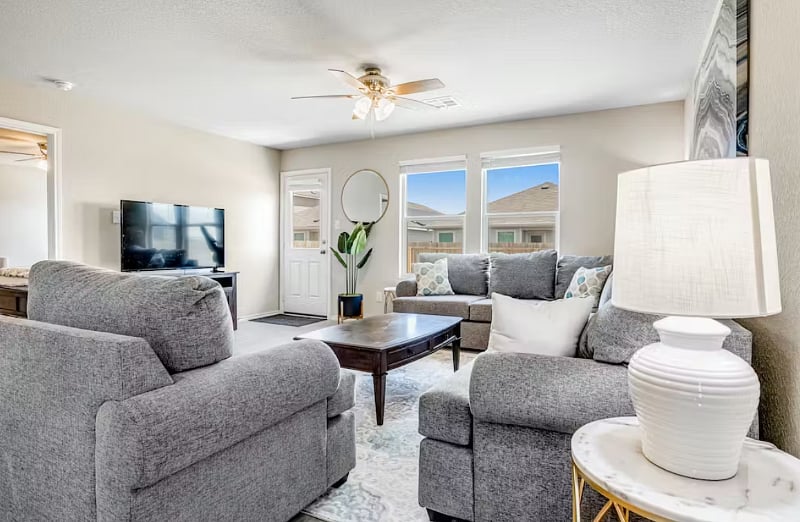 Furnished Finder property 537865_1 photo 3