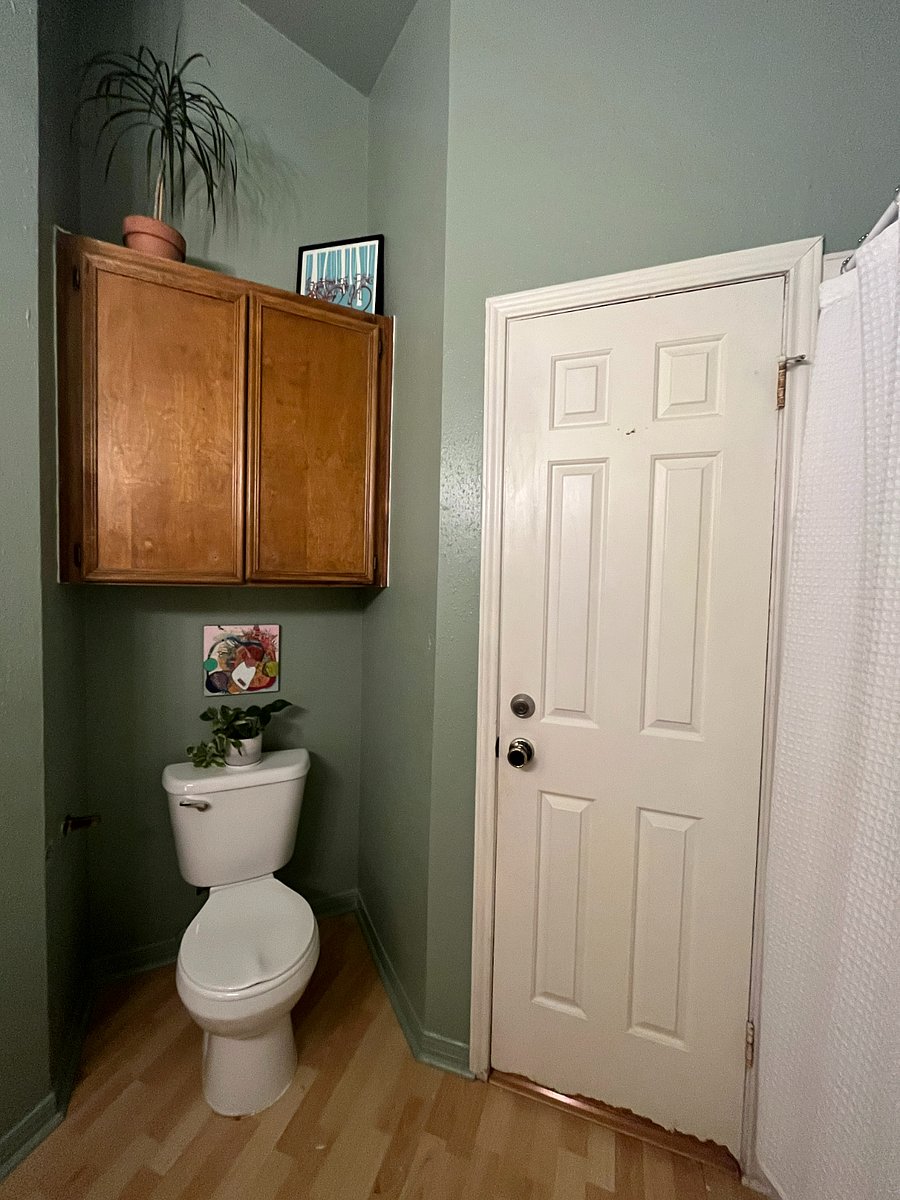 Additional storage in bathroom 