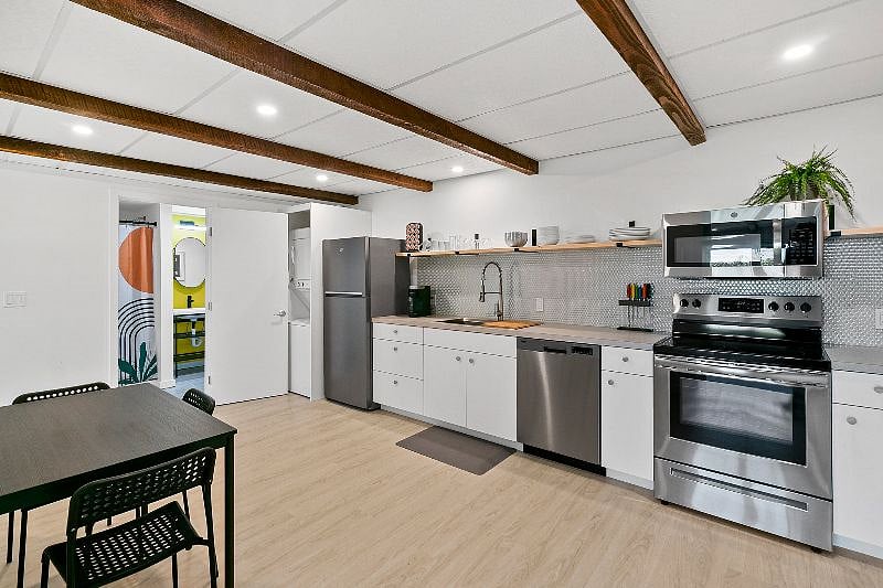 Newly renovated apartment with all new full-sized appliances