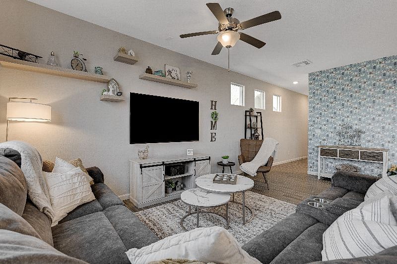 Furnished Finder property 538013_1 photo 3