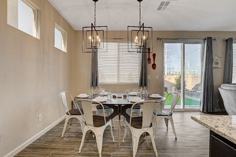 Furnished Finder property 538013_1 photo 8