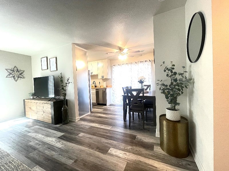 Looking from the entryway to the kitchen.