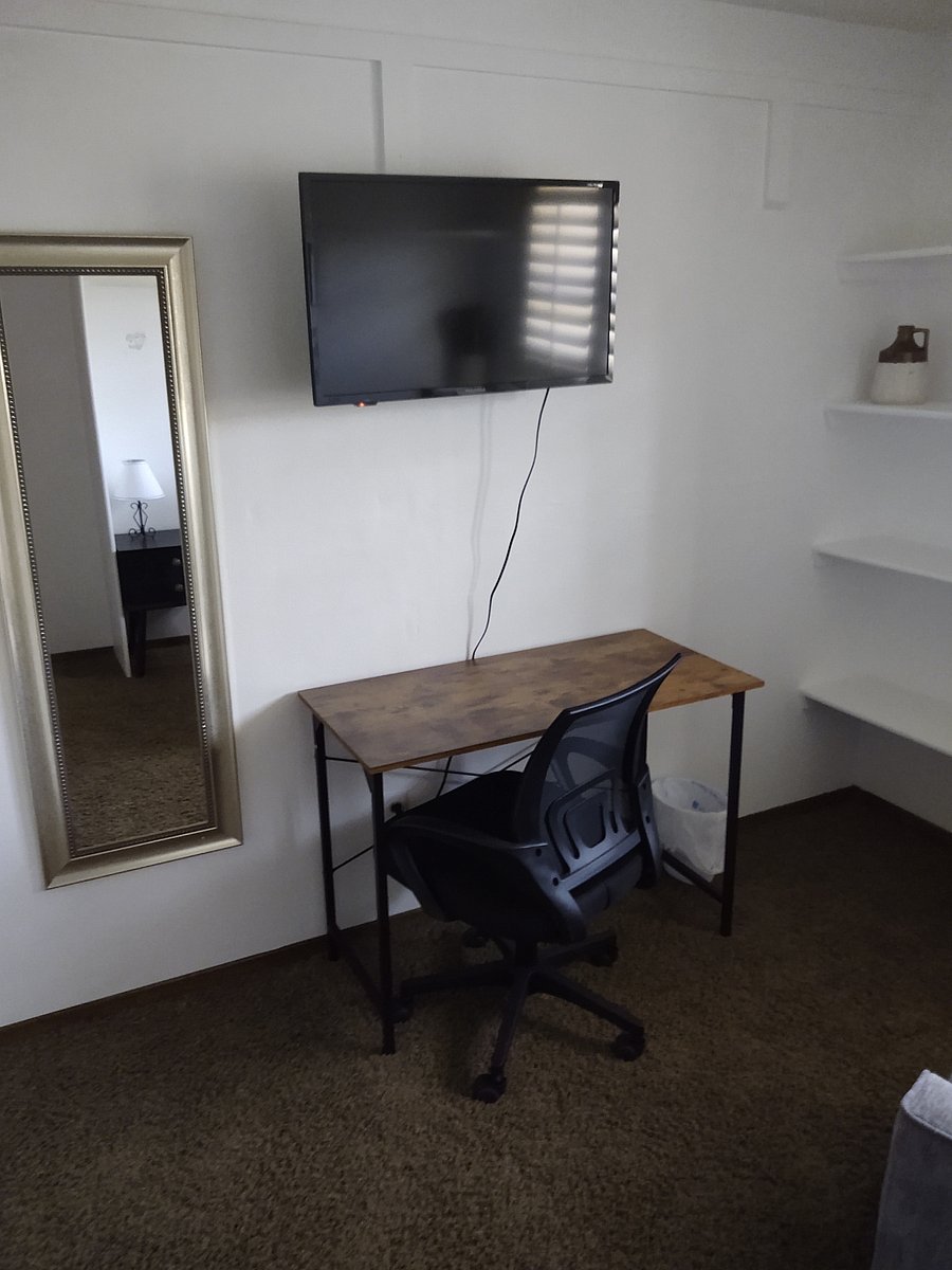 Attached suite room