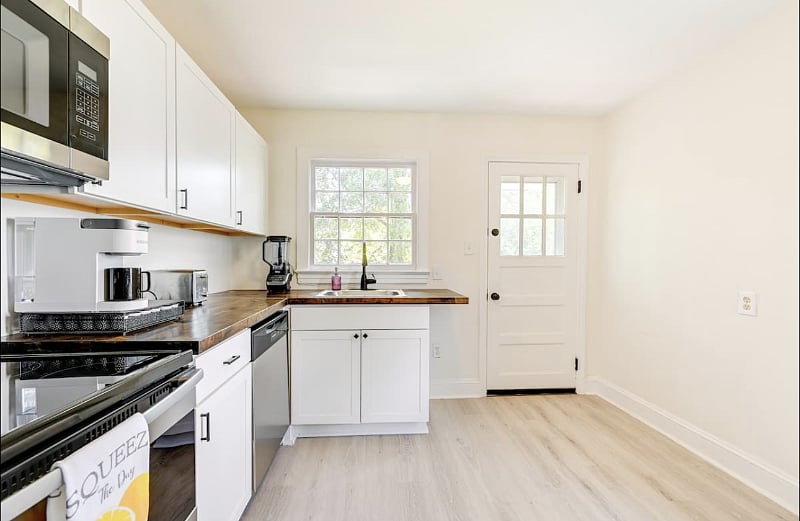 With all the appliances needed including the stove, cooker, blender, toaster, coffee maker, dishwasher get ready to have fun days of adventures and come back to a peaceful gem where you can cook up a nice meal for your loved ones