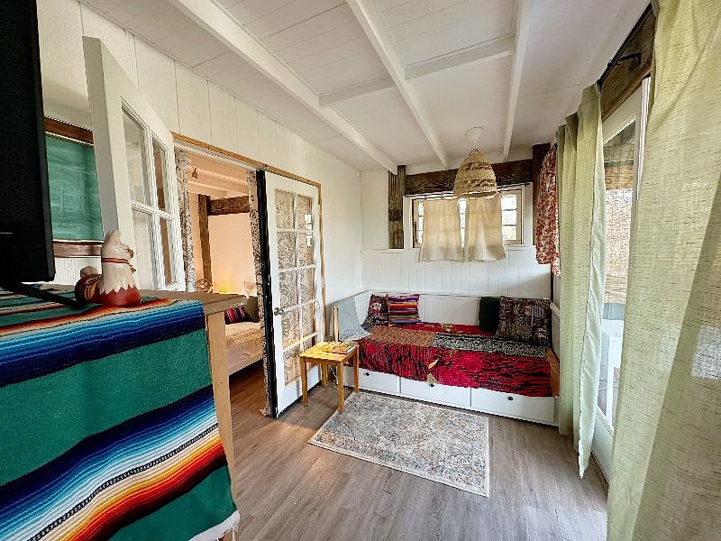 Daybed and tv room