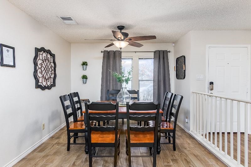 Furnished Finder property 538331_1 photo 3