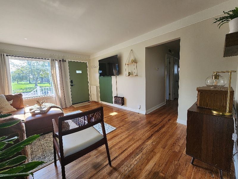 Furnished Finder property 538437_1 photo 13