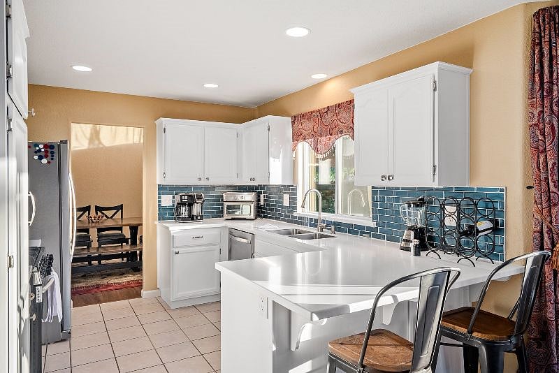 Furnished Finder property 538530_1 photo 12