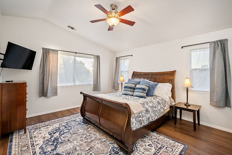 Furnished Finder property 538530_1 photo 13
