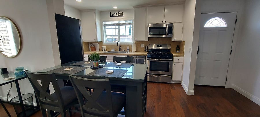 Furnished Finder property 538550_1 photo 4