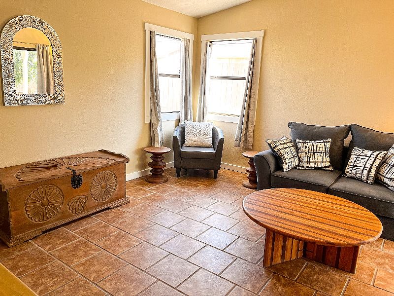 Furnished Finder property 538586_1 photo 3