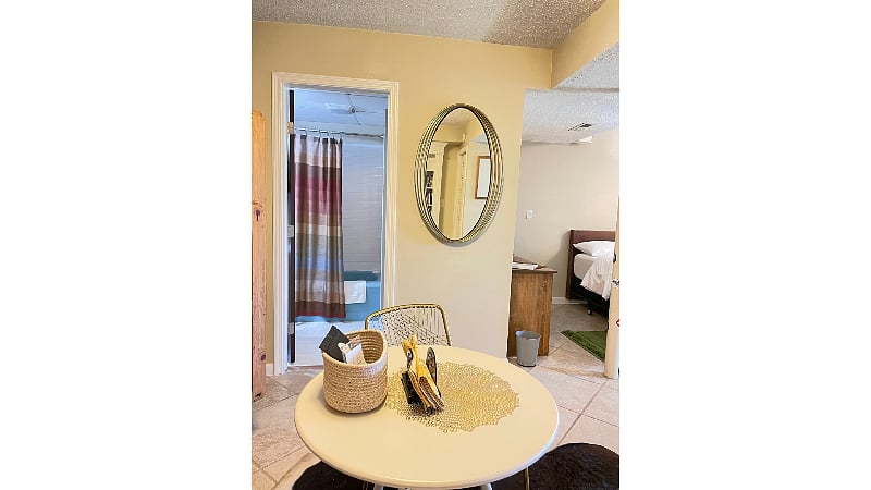 dinette table