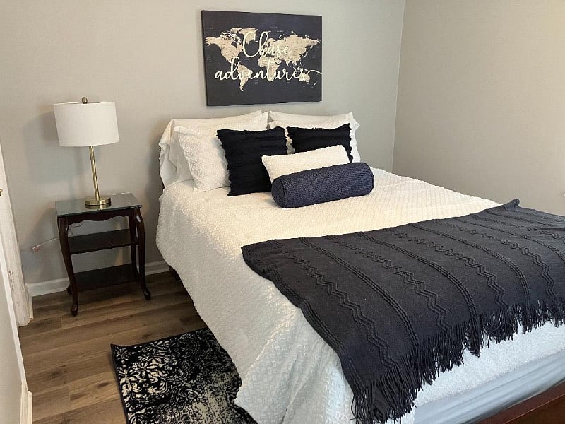 Queen Bedroom