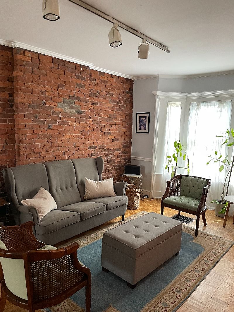 Plenty of lighting in the living room as well.