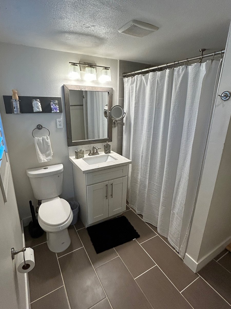 Full bath