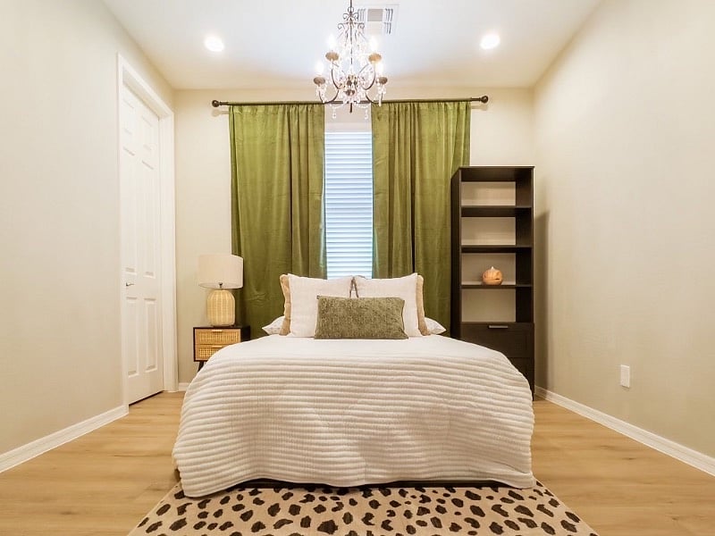 Furnished Finder property 538876_1 photo 12