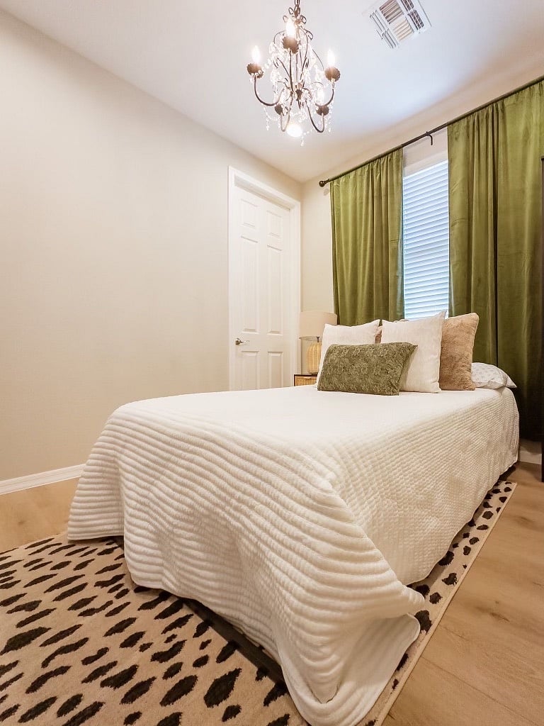 Furnished Finder property 538876_1 photo 13