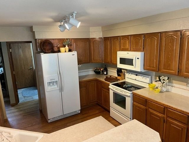 Furnished Finder property 538907_1 photo 13