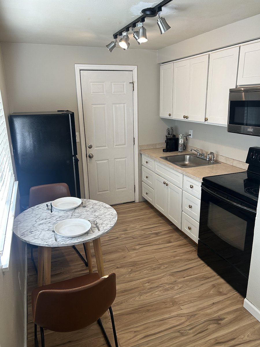 Furnished Finder property 538923_1 photo 3