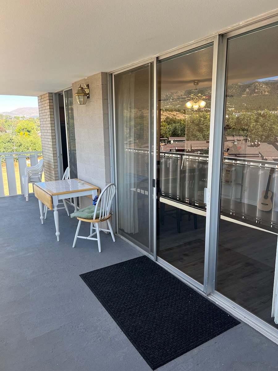 Large Patio - Private