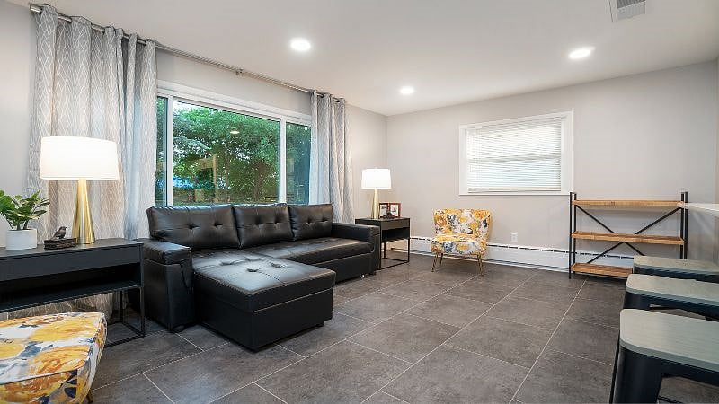 Furnished Finder property 538980_1 photo 12