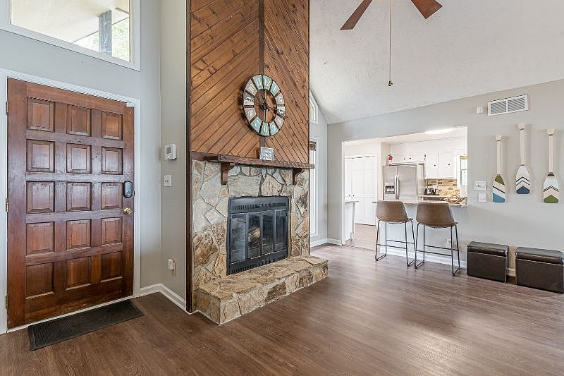 Furnished Finder property 539003_1 photo 10