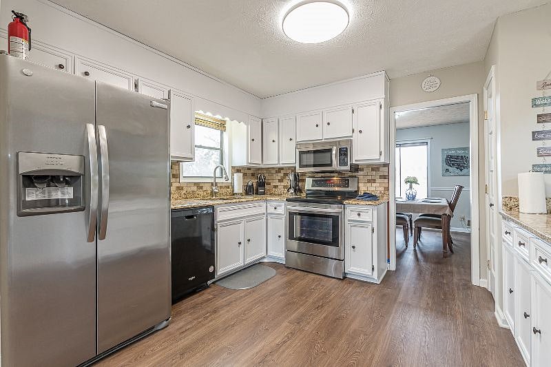 Furnished Finder property 539003_1 photo 13