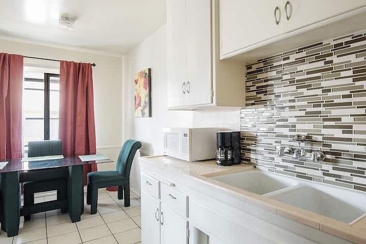 Furnished Finder property 539008_1 photo 8