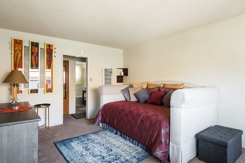 Furnished Finder property 539008_1 photo 3