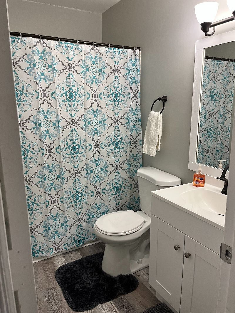 Connected master Bathroom with tub and shower