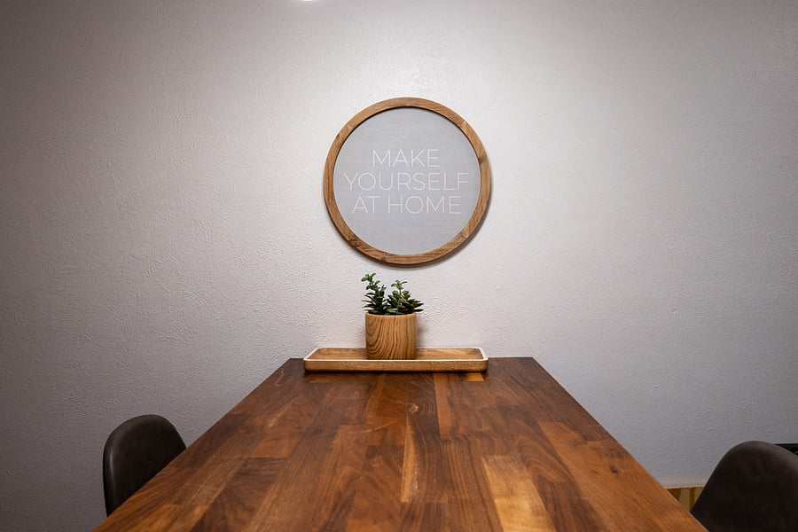 Bar top dining