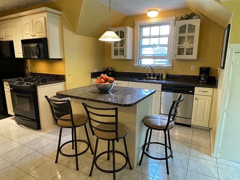 Furnished Finder property 539492_1 photo 3